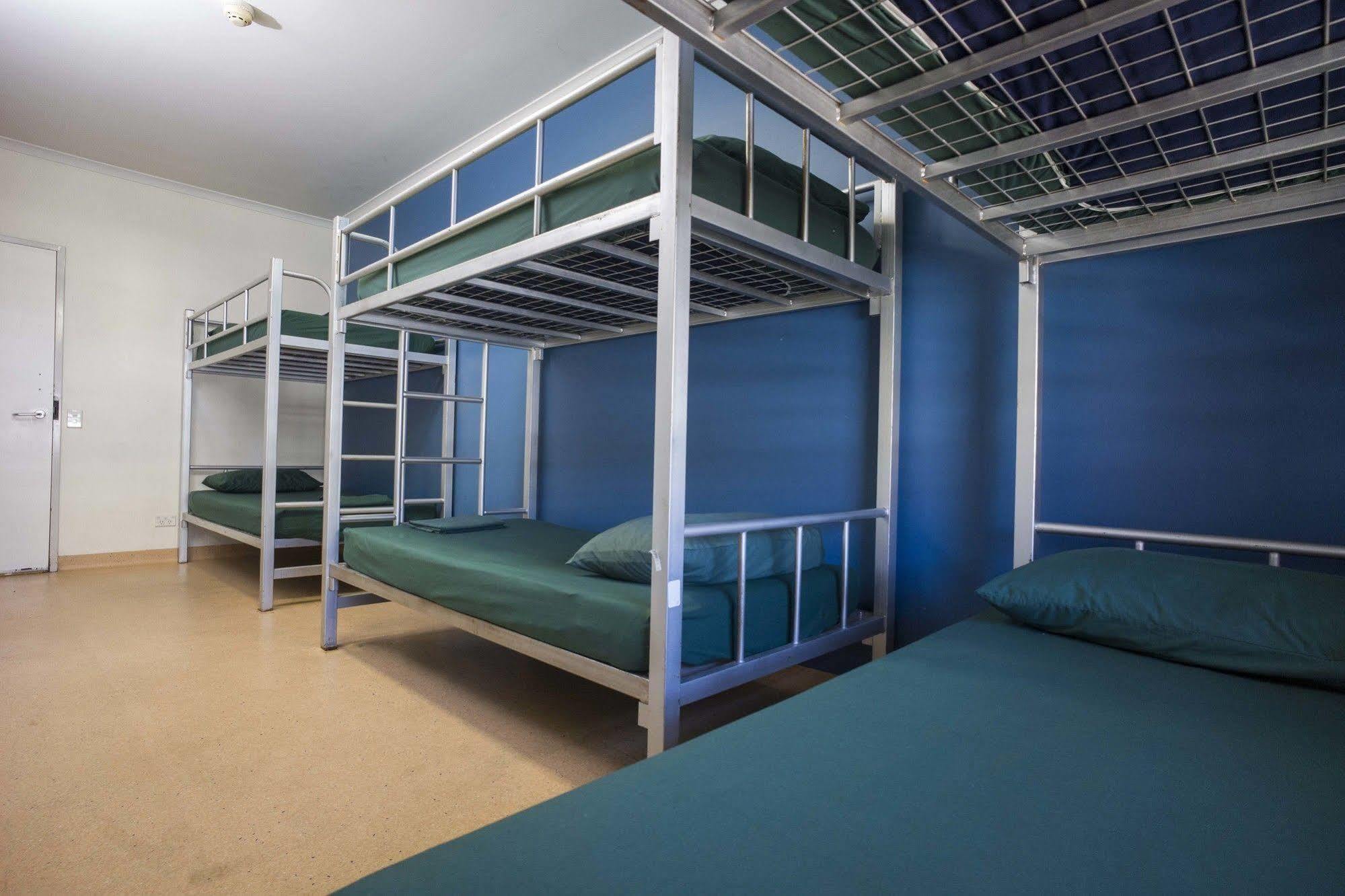 Melaleuca On Mitchell - Darwin Yha Hostel ภายนอก รูปภาพ