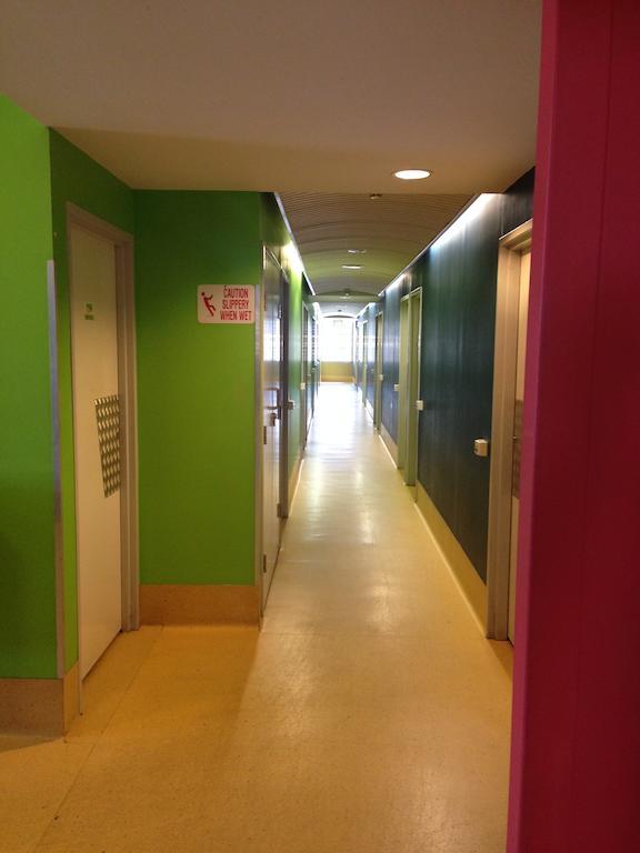 Melaleuca On Mitchell - Darwin Yha Hostel ภายนอก รูปภาพ