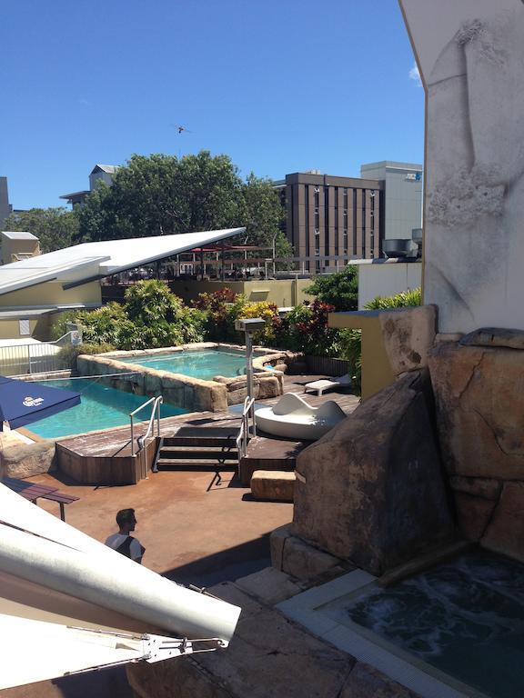 Melaleuca On Mitchell - Darwin Yha Hostel ภายนอก รูปภาพ