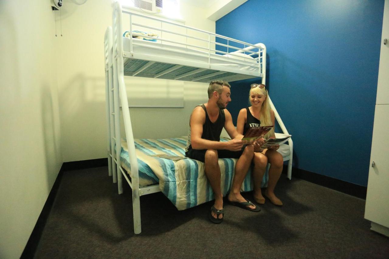 Melaleuca On Mitchell - Darwin Yha Hostel ภายนอก รูปภาพ